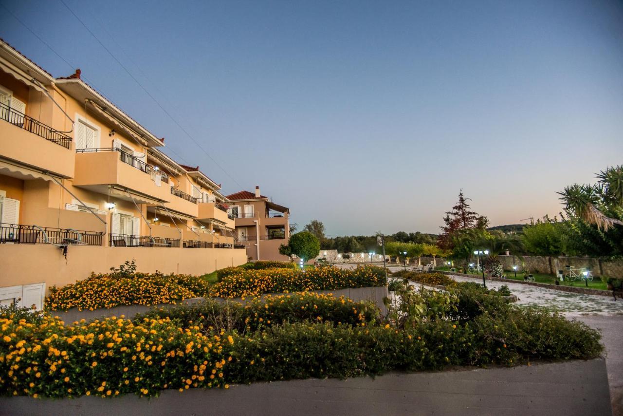 Aristotelis Apartments Razáta Eksteriør bilde
