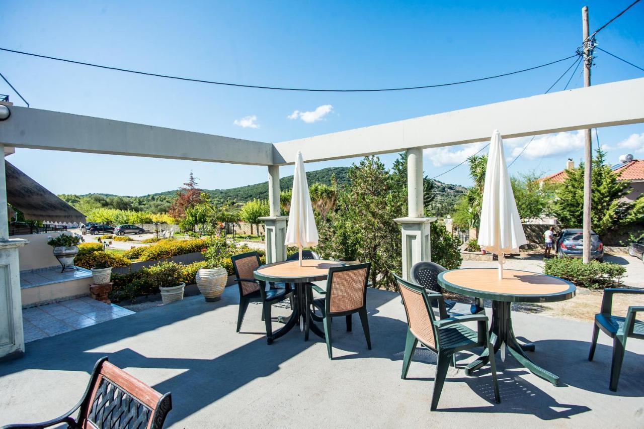 Aristotelis Apartments Razáta Eksteriør bilde
