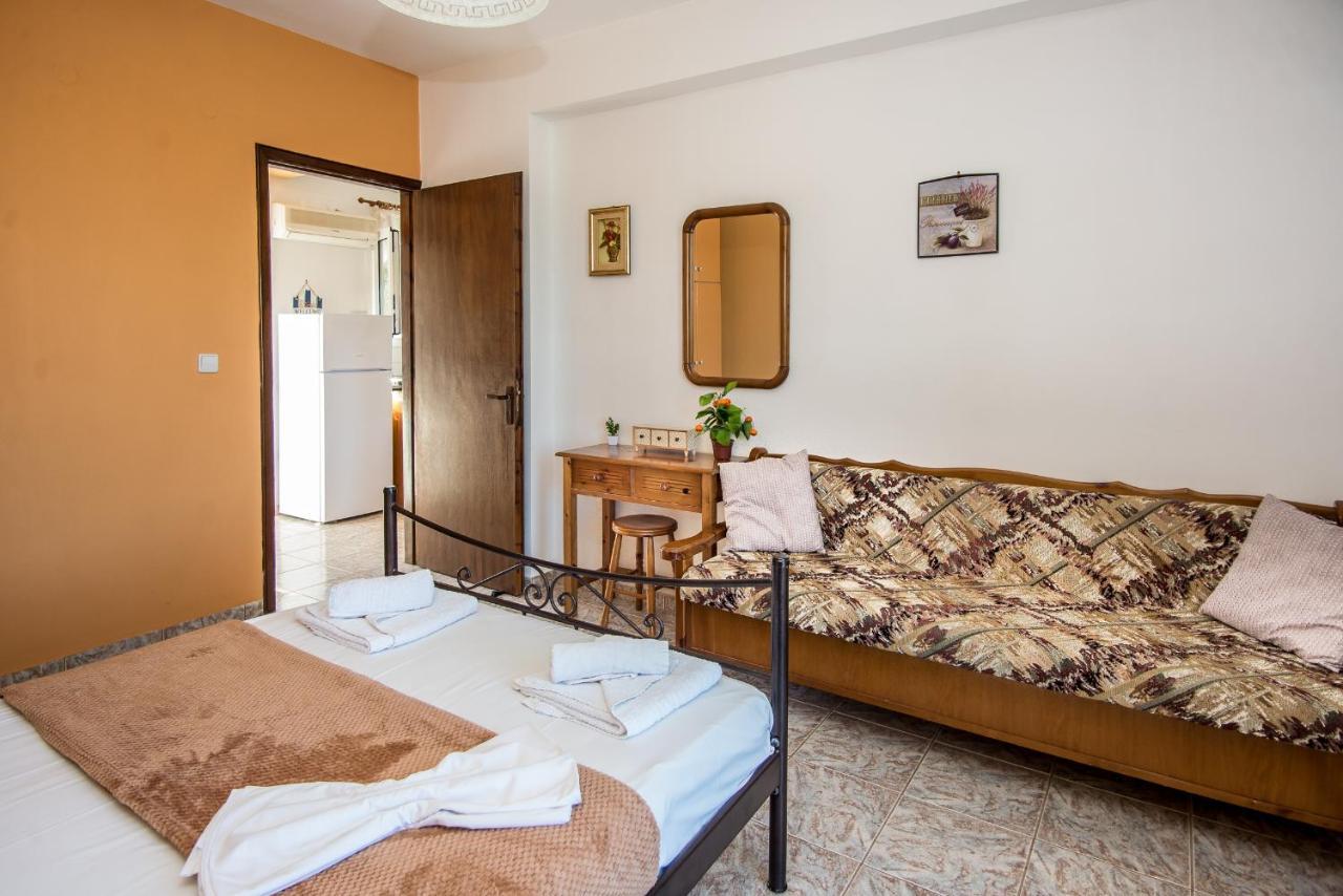 Aristotelis Apartments Razáta Eksteriør bilde