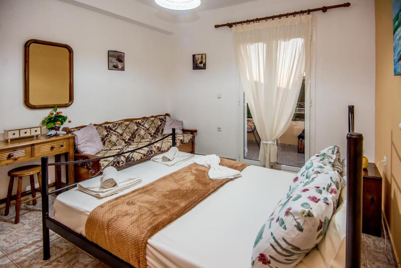 Aristotelis Apartments Razáta Eksteriør bilde