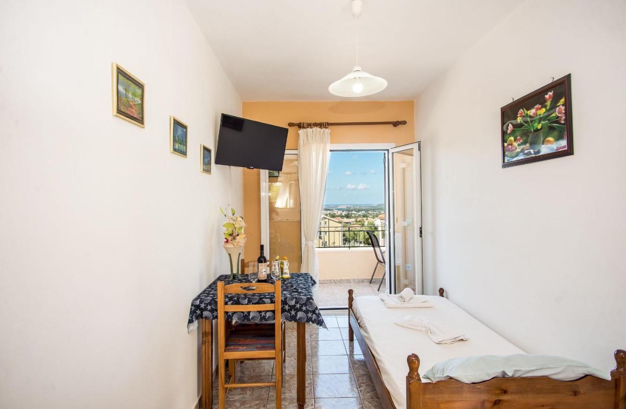 Aristotelis Apartments Razáta Eksteriør bilde