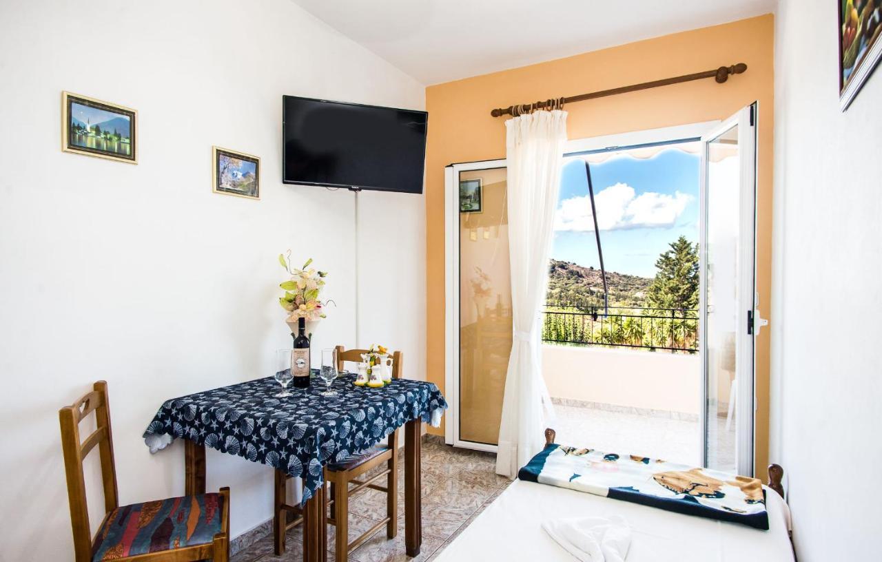 Aristotelis Apartments Razáta Eksteriør bilde